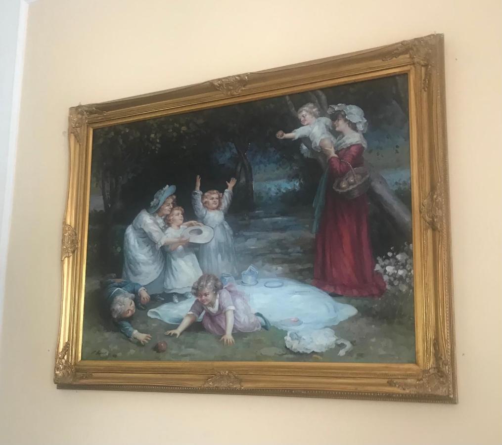 Elegante Appartamento Centro Storico Катания Екстериор снимка