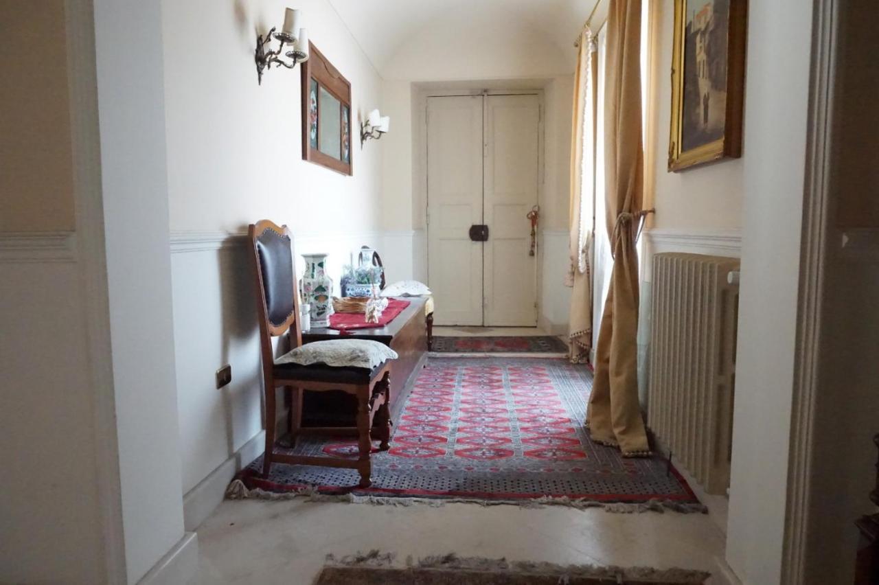 Elegante Appartamento Centro Storico Катания Екстериор снимка