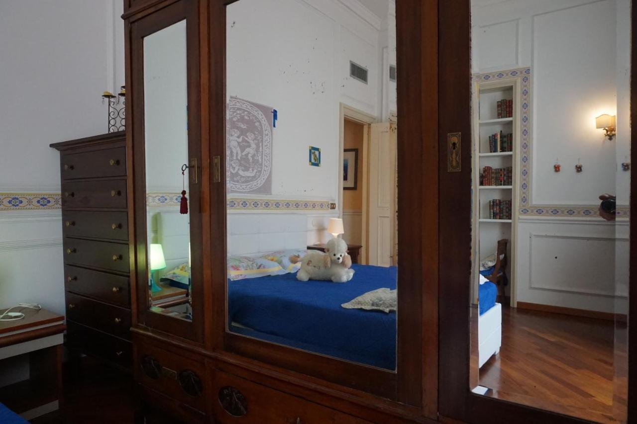 Elegante Appartamento Centro Storico Катания Екстериор снимка