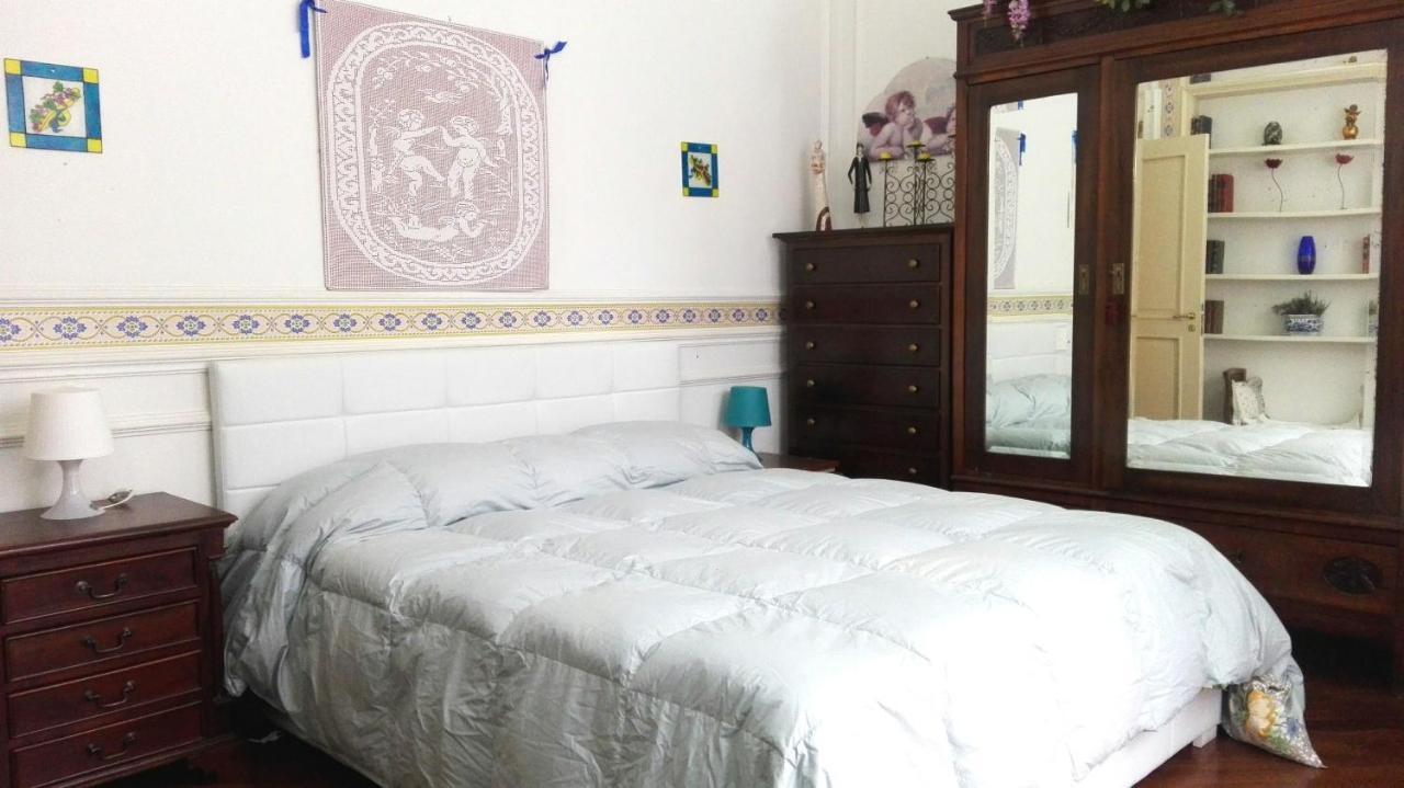 Elegante Appartamento Centro Storico Катания Екстериор снимка